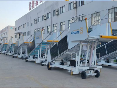 Eldrivna handskjutna passagerartrappor