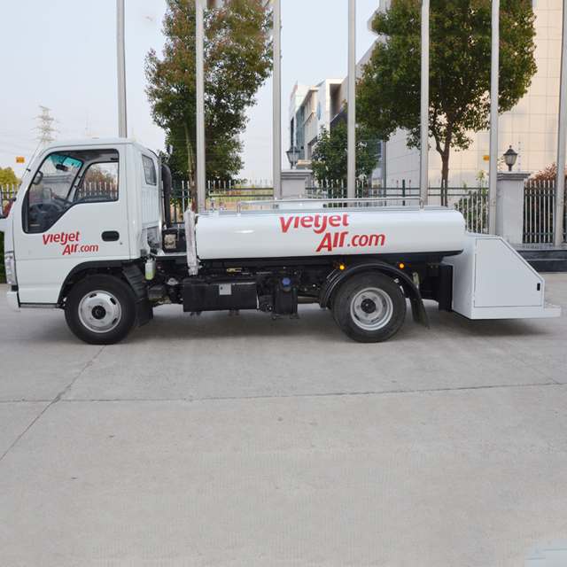 Xe tải dịch vụ nước (Diesel)