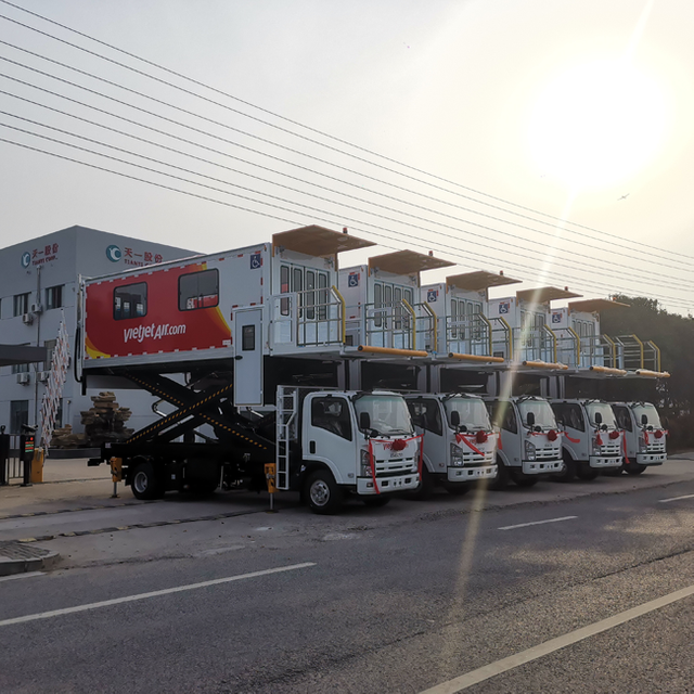 Selvg&aring;ende ambulift