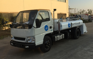 Xe tải dịch vụ vệ sinh (Diesel)